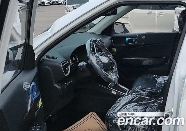 Hyundai Venue Premium, 2026 4