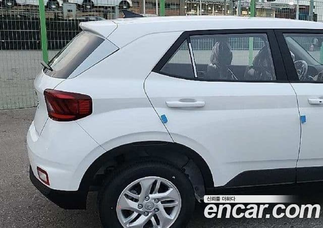 Hyundai Venue Premium, 2026 все фото