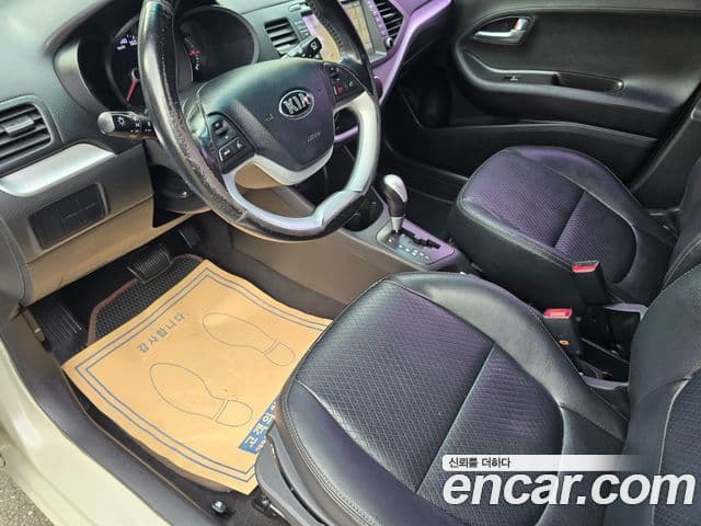 Kia All New Morning Deluxe Trendy, 2014 7