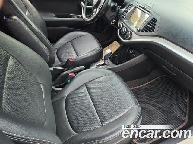 Kia All New Morning Deluxe Trendy, 2014 9