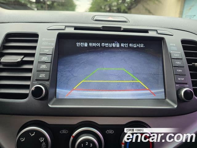 Kia All New Morning Deluxe Trendy, 2014 13