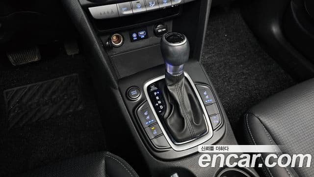 Hyundai Kona Modern Art, 2018 9