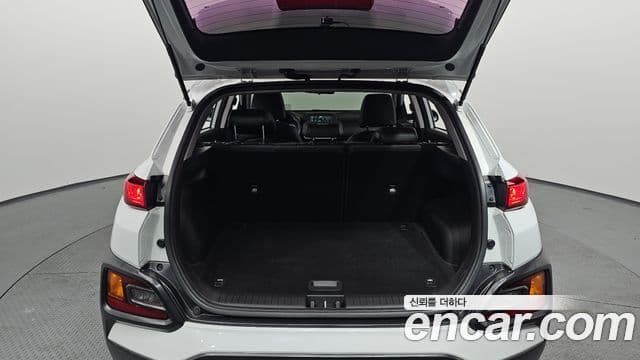 Hyundai Kona Modern Art, 2018 20