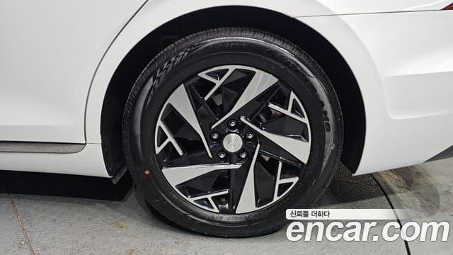 Hyundai The / новый New Grandeur IG гибрид Le Blanc, 2023 все фото