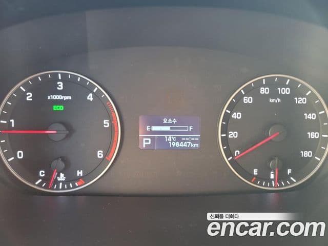 Hyundai 쏠라티 Deluxe, 2021 6