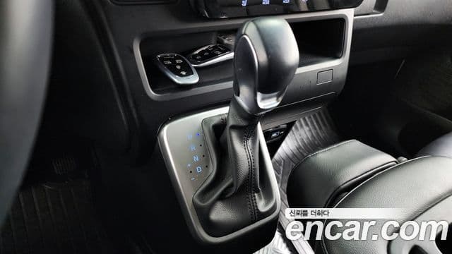 Hyundai Staria Modern, 2022 9