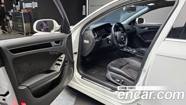 Audi New A4 B8, 2015 11