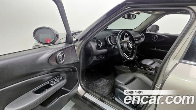 Mini Cooper 클럽맨 2세대, 2019 10