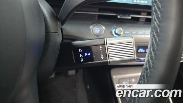 Hyundai Kona гибрид (SX2) Inspiration, 2024 9