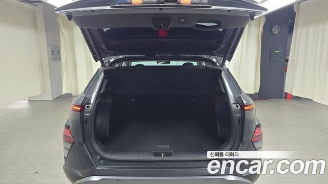 Hyundai Kona гибрид (SX2) Inspiration, 2024 20