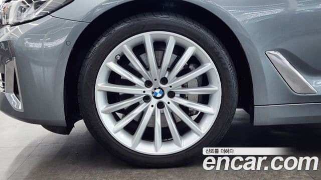 BMW 5시리즈 (G30) Luxury, 2023 все фото