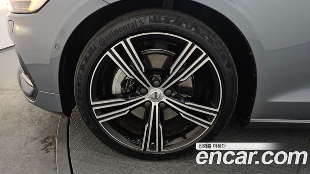 Volvo S60 3세대 T5 Inscription, 2020 все фото