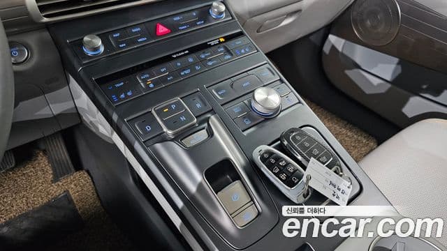 Hyundai NEXO Premium, 2021 9