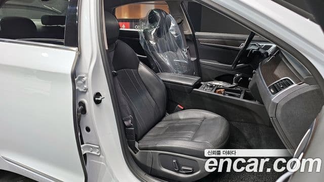 Hyundai Genesis DH Premium, 2016 10