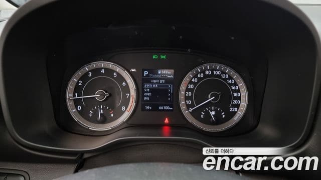 Hyundai Venue 1.6 Flux, 2020 8