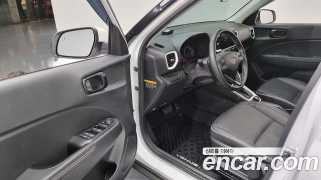 Hyundai Venue 1.6 Flux, 2020 11