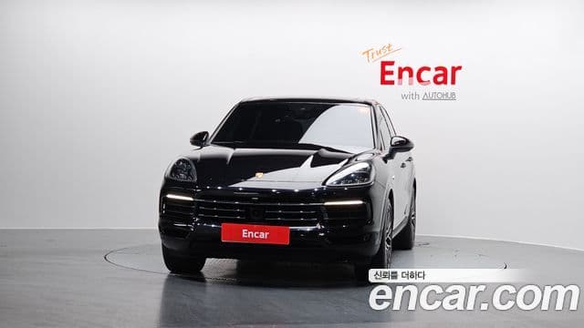 Porsche Cayenne (PO536) 3.0 E-гибрид, 2021 3