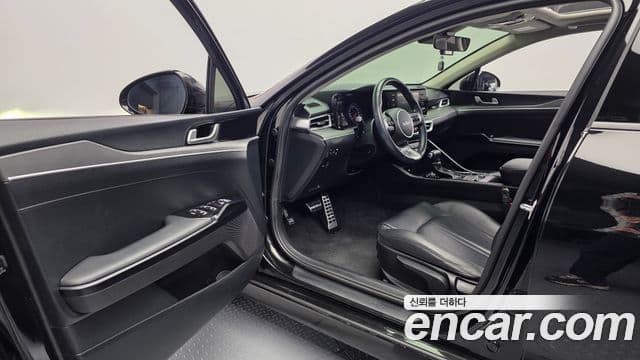 Kia K5 3세대 Standard, 2021 10
