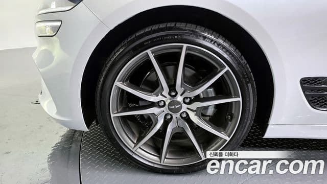 Genesis The / новый New G70 슈팅브레이크, 2023 все фото