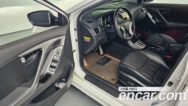 Hyundai Avante MD M16 GDI top, 2012 11