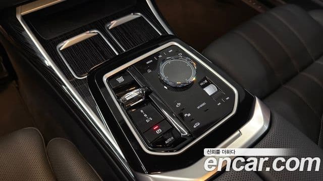 BMW 7시리즈 (G70) 740d xDrive M Sport, 2025 9