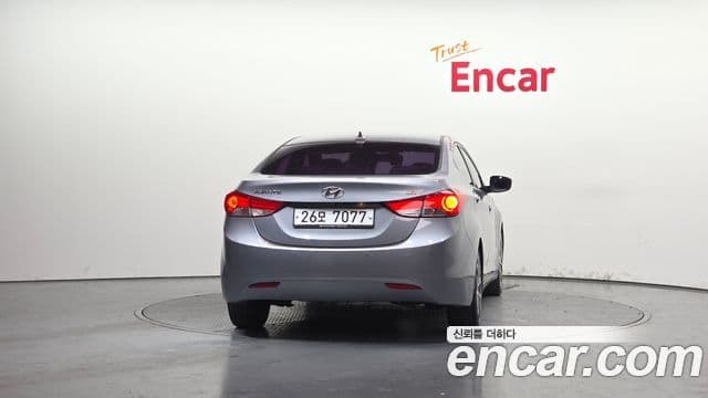 Hyundai Avante MD Modern, 2013 4