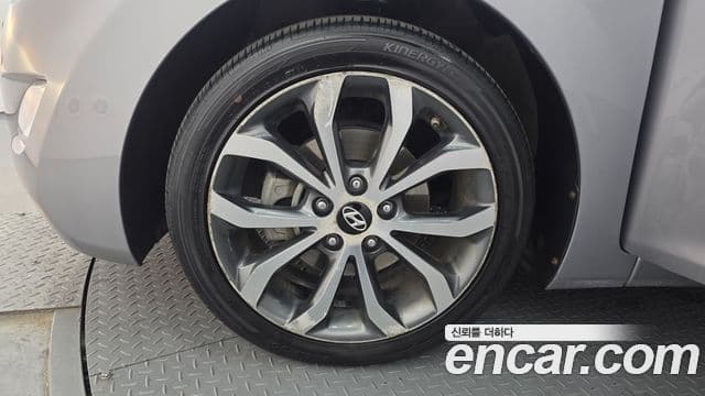 Hyundai Avante MD Modern, 2013 все фото