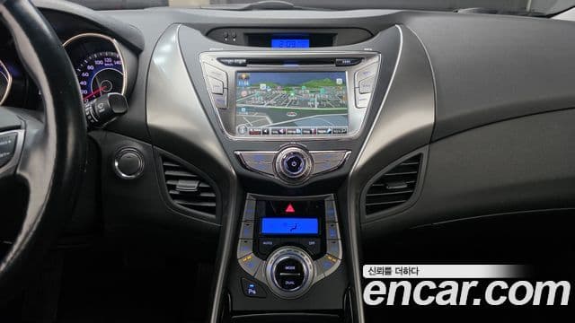 Hyundai Avante MD Modern, 2013 18