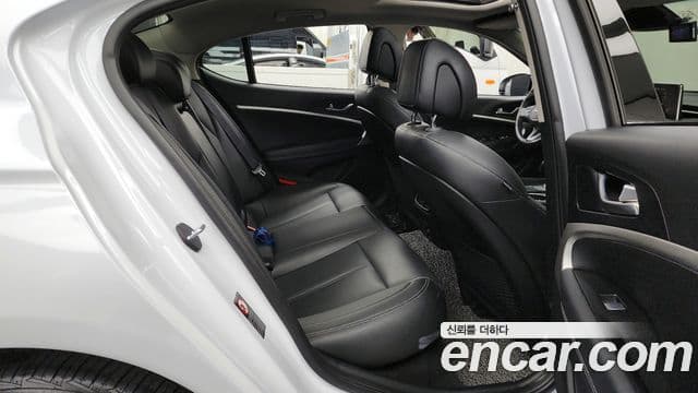 Genesis G70 Advanced, 2018 12