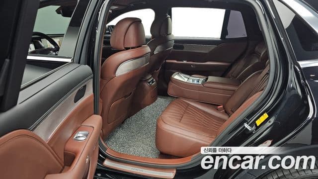 Genesis G90 (RS4) бензин 3.5 турбо AWD, 2023 11