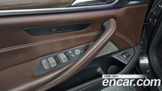 BMW 5시리즈 (G30) 520i M Sport, 2020 17