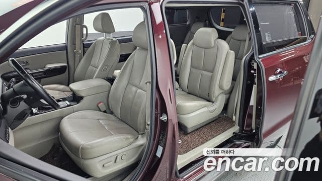 Kia The / новый New Carnival Special, 2019 11