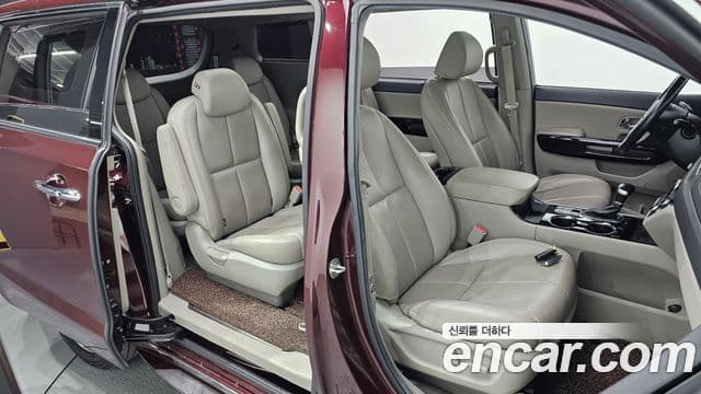 Kia The / новый New Carnival Special, 2019 12