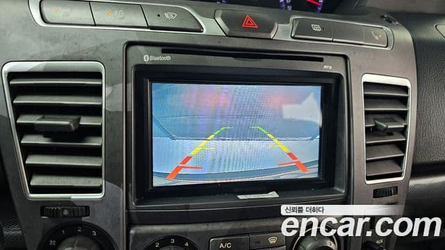 KG모빌리티(SsangYong) Korando 투리스모 4WD 11인승 Adventure 60th Edition, 2015 15