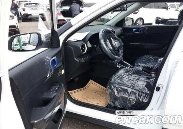 Hyundai Venue Premium, 2026 4