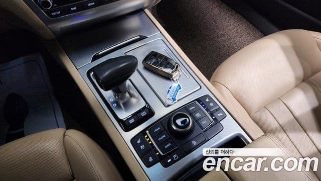 Genesis G80 Premium Luxury, 2017 9