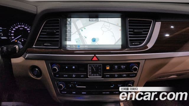 Genesis G80 Premium Luxury, 2017 16