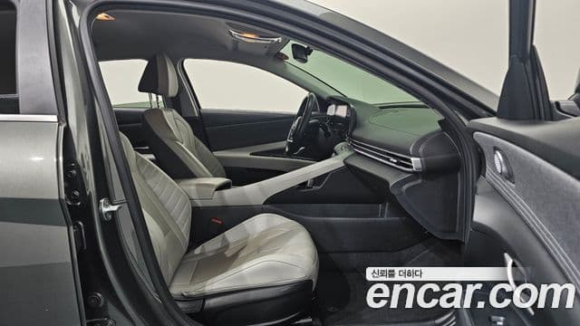 Hyundai Avante (CN7) Inspiration, 2021 11