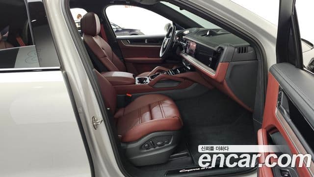 Porsche Cayenne (PO536) 4.0 GTS купе, 2025 11