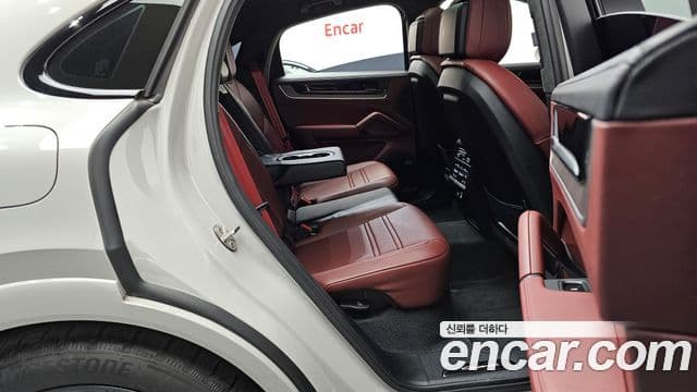 Porsche Cayenne (PO536) 4.0 GTS купе, 2025 12