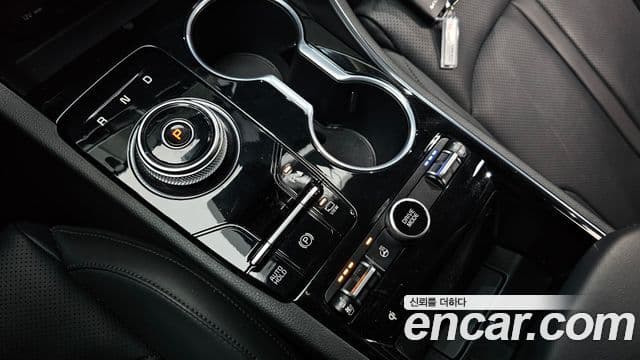 Kia K5 гибрид 3세대 Noblesse, 2023 9