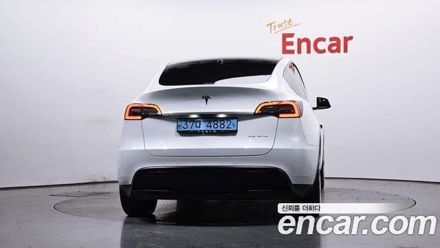 Tesla модель Y Long Range AWD, 2021 4