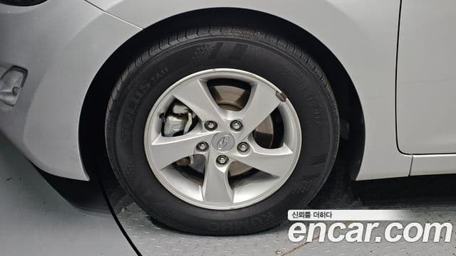 Hyundai Avante MD M16 GDI Smart, 2013 все фото