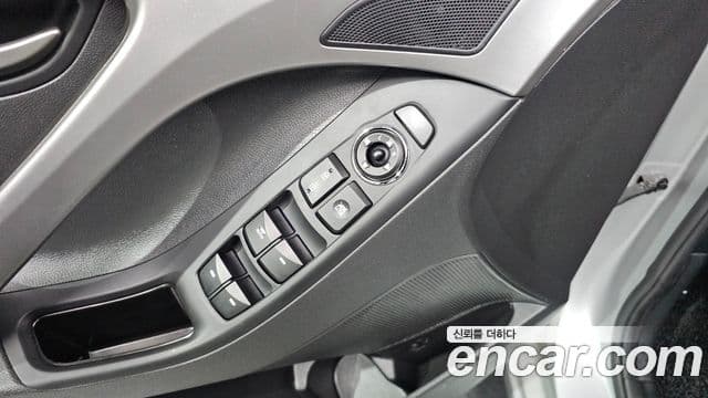 Hyundai Avante MD M16 GDI Smart, 2013 16