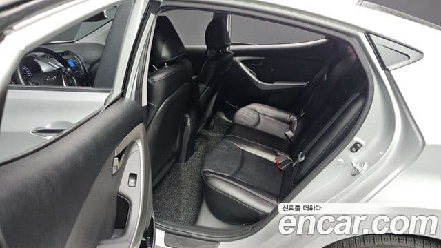 Hyundai Avante MD M16 GDI Smart, 2013 19