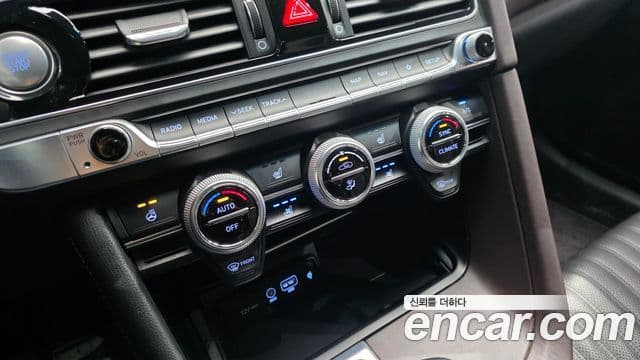 Genesis G70 Supreme, 2018 18