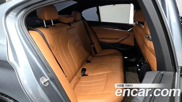 BMW 5시리즈 (G30) 520d xDrive M Sport Plus, 2017 12