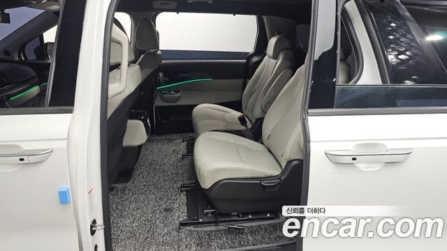 Kia Carnival 4세대 Signature, 2021 11