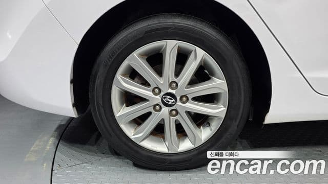 Hyundai The / новый New Avante 빌트인캠2 — базовая версия - Built-in Cam 2, 2015 все фото