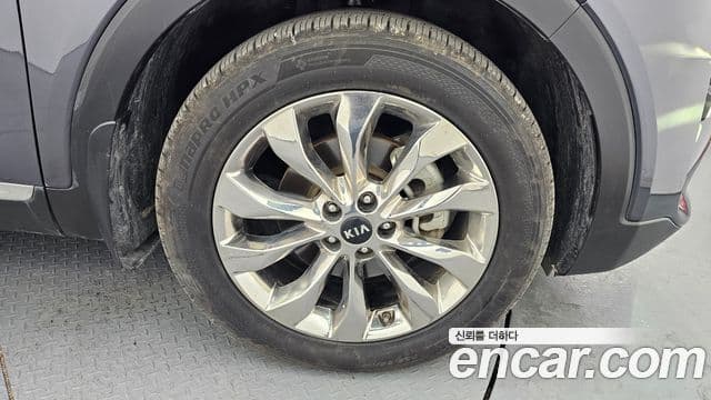 Kia The / новый New Sorento Master, 2019 все фото